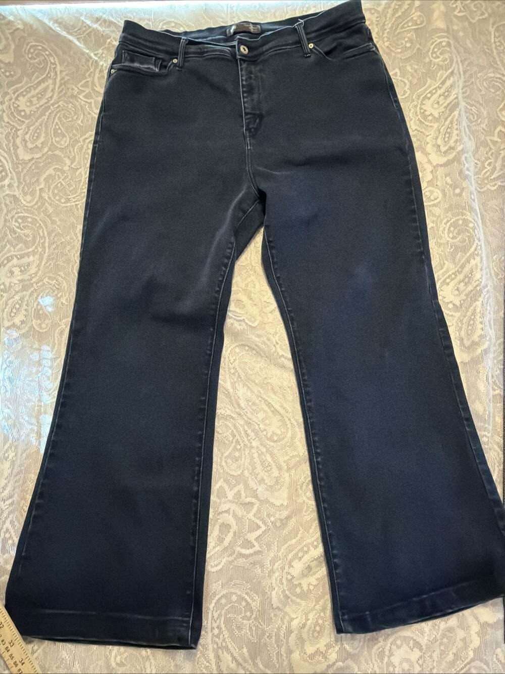 Levi's 512 Jeans Womens 18m Dark Wash Perfectly Slimming Bootcut 36”W/ 30” L - Picture 5 of 8